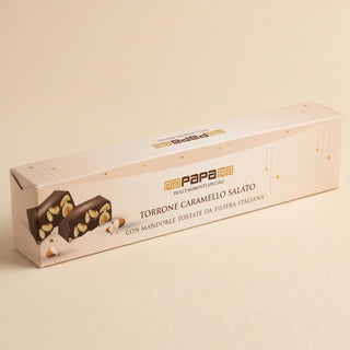Cioccolato Papa - Torrone di Cioccolato al latte con Mandorle Tostate al Gusto Caramello Salato Senza Glutine - 140g