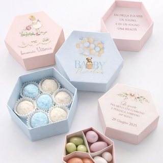Scatolina Esagonale in Carta Martellata 200g Personalizzabile Per Ogni Evento 9,3x8x4 (MINIMO 20PZ)