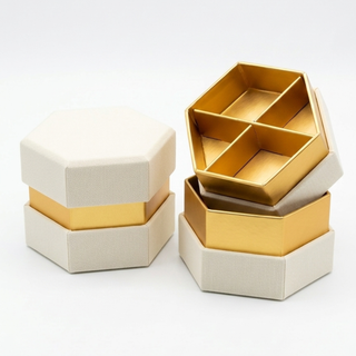 SudTime - Mini Scatola Esagonale Con Divisorio in Carta Panna - 7.5x7.5x5.5 (MINIMO 10PZ)